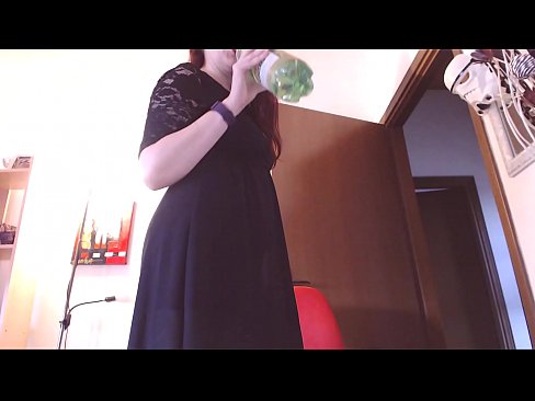 ❤️ Pokorni rob koji voli prljave i sočne gaćice primoran je da masturbira nakon što pogleda ovaj video! ❌ Jebeni video kod nas ️❤