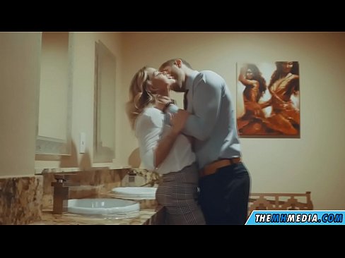 ❤️ Kad te prsata plavuša zavede u javnom toaletu ❌ Jebeni video kod nas ️❤